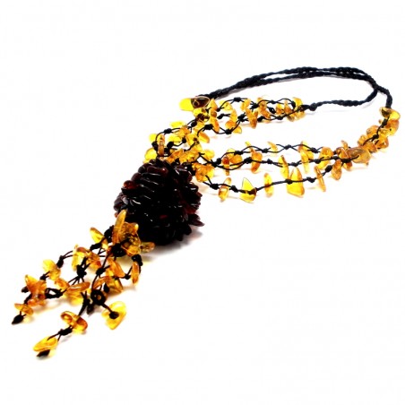 NASZYJNIK Z BURSZTYNU BAŁTYCKIEGO