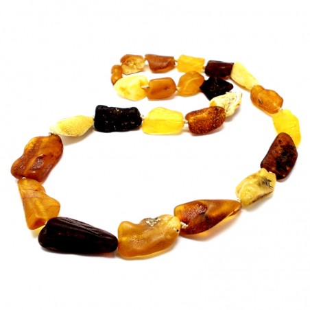 NASZYJNIK Z BURSZTYNU NIEOSZLIFOWANEGO