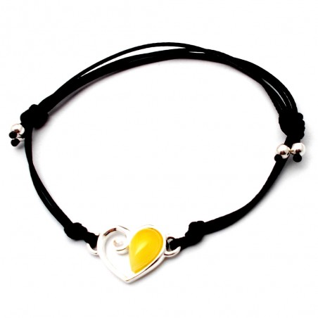 bransoletka z sercem z bursztynu