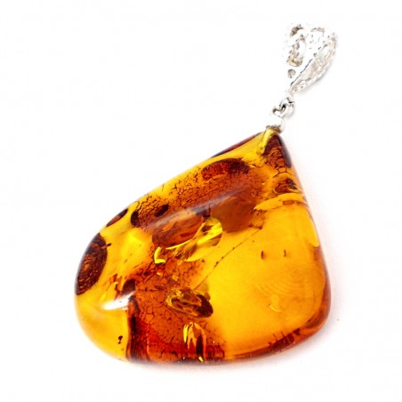 WISIOREK Z BURSZTYNU BAŁTYCKIEGO