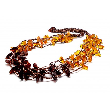 NASZYJNIK Z BURSZTYNU BAŁTYCKIEGO