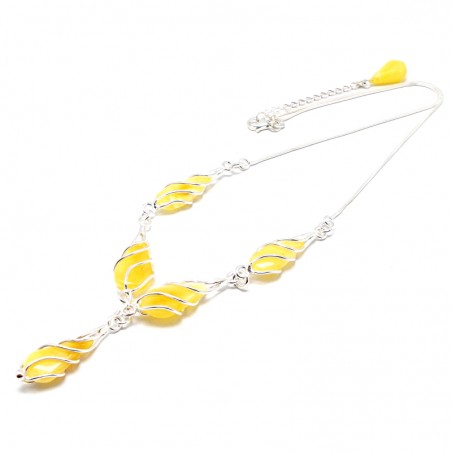 SREBRNA KOLIA Z BURSZTYNEM