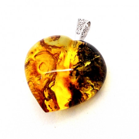 wisiorek  z bursztynu