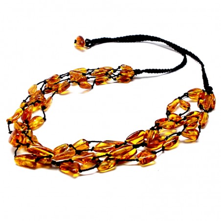 NASZYJNIK Z BURSZTYNU BAŁTYCKIEGO