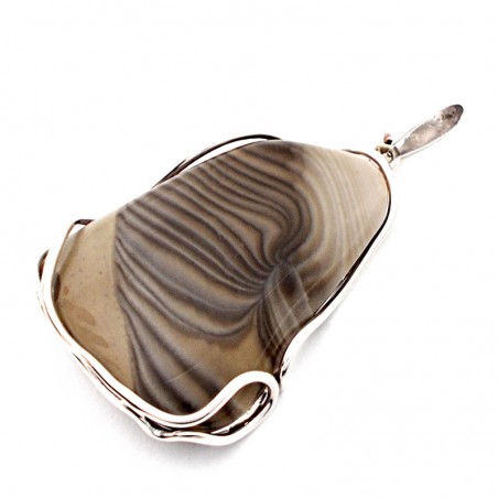 SREBRNY WISIOREK Z KRZEMIENIEM PASIASTYM