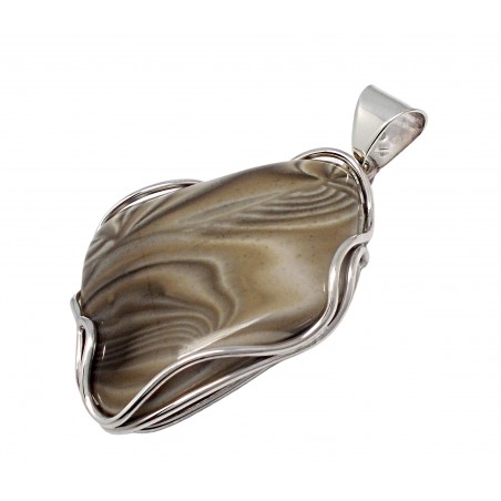 SREBRNY WISIOREK Z KRZEMIENIEM PASIASTYM