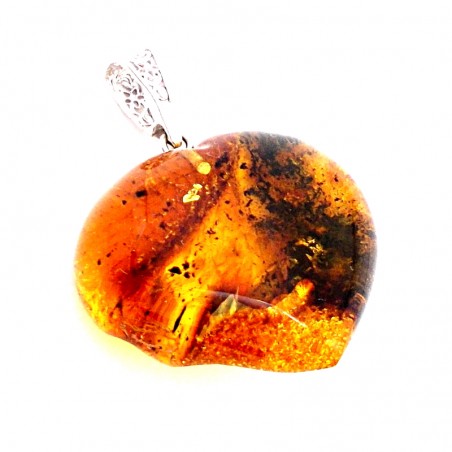 SREBRNY WISIOREK Z SERCEM Z BURSZTYNU