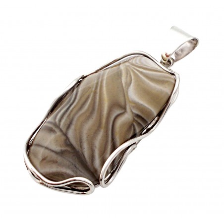 wisiorek-srebrny-z-krzemieniem-pasiastym