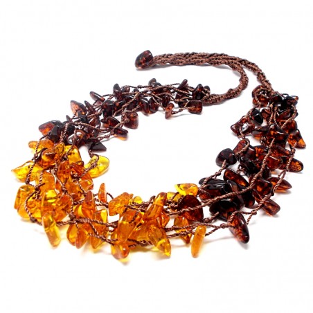 NASZYJNIK Z BURSZTYNU BAŁTYCKIEGO
