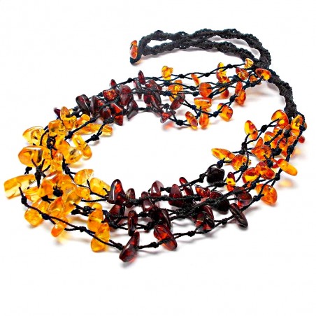 NASZYJNIK Z BURSZTYNU