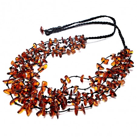 NASZYJNIK Z BURSZTYNU