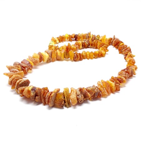 NASZYJNIK Z BURSZTYNU NIEOSZLIFOWANEGO