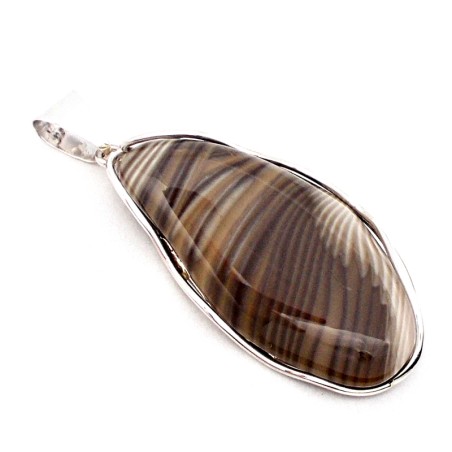 SREBRNY WISIOR Z KRZEMIENIEM PASIASTYM