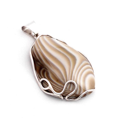 SREBRNY WISIOREK Z KRZEMIENIEM PASIASTYM