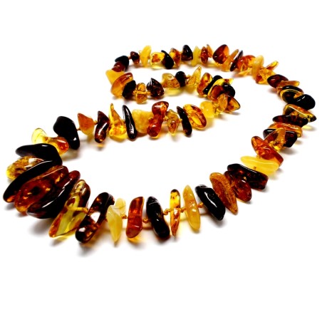 naszyjnik-z-bursztynem