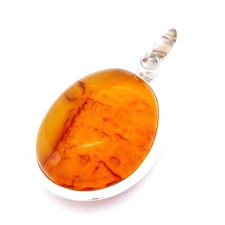 SREBRNY WISIOREK Z BURSZTYNEM BAŁTYCKIM