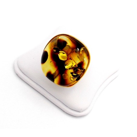 SREBRNY PIERŚCIONEK Z BURSZTYNEM