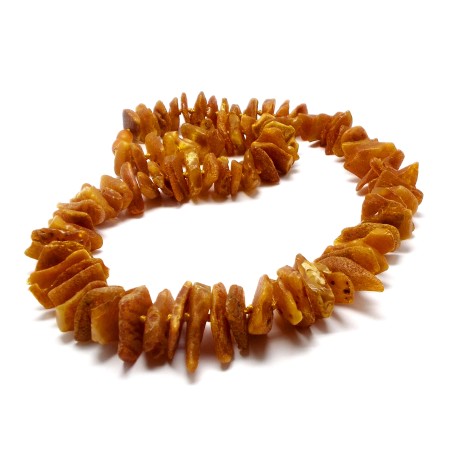 NASZYJNIK Z BURSZTYNU NIEOSZLIFOWANEGO