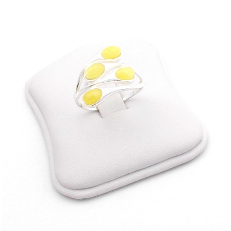 PIERŚCIONEK Z BURSZTYNEM