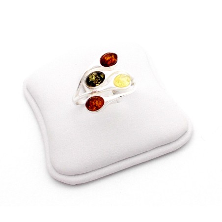 PIERŚCIONEK Z BURSZTYNEM