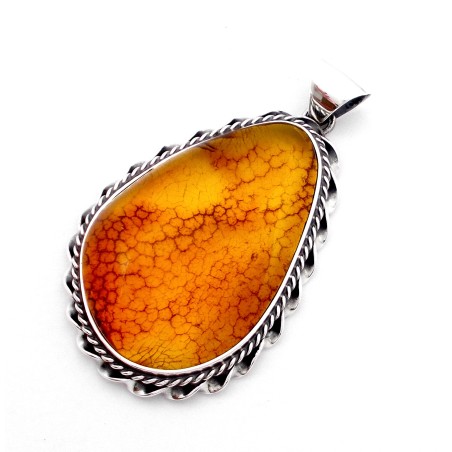 SREBRNY WISIOREK Z BURSZTYNEM