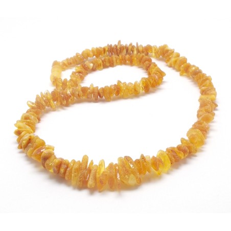 NASZYJNIK Z BURSZTYNU NIEOSZLIFOWANEGO