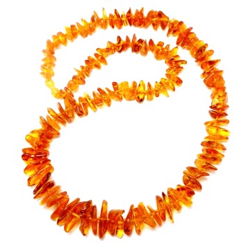 NASZYJNIK Z BURSZTYNU