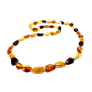 NASZYJNIK Z BURSZTYNU