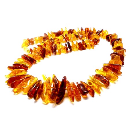 NASZYJNIK Z BURSZTYNU OSZLIFOWANEGO