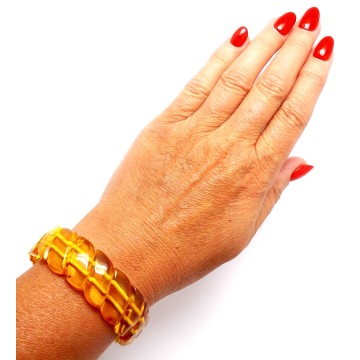 bransoletka-z-bursztynu