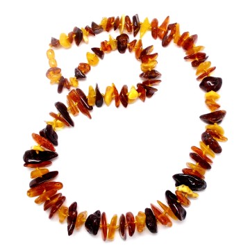 naszyjnik-z-bursztynem