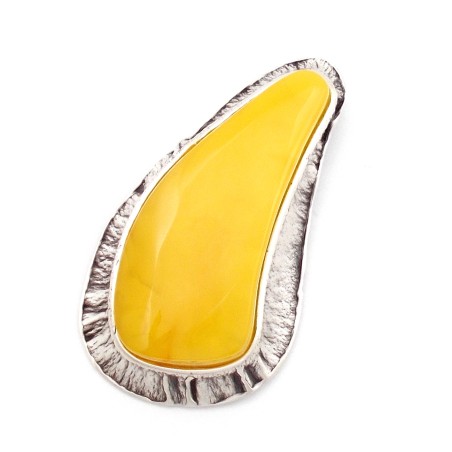 wisiorek-srebrny-z-bursztynem