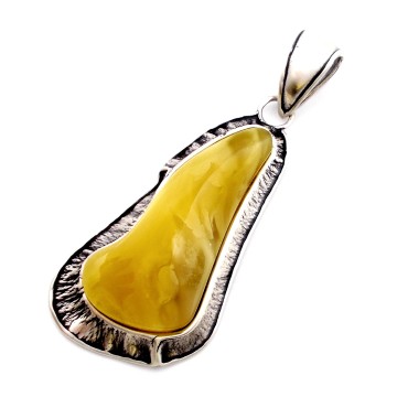 WISIOREK Z BURSZTYNEM