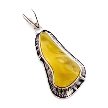 WISIOREK Z BURSZTYNEM