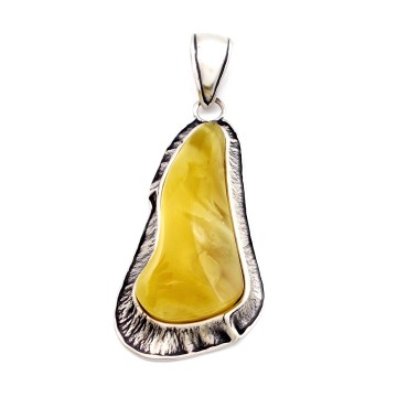 WISIOREK Z BURSZTYNEM