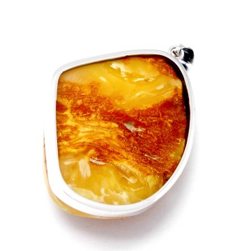 SREBRNY WISIOREK Z BURSZTYNEM SERCE