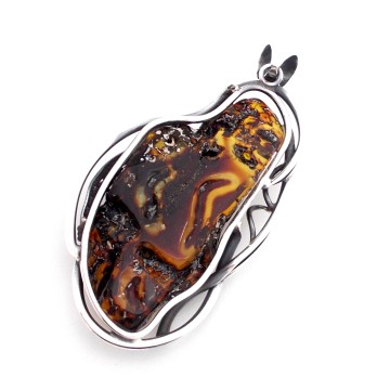 WISIOREK Z BURSZTYNEM