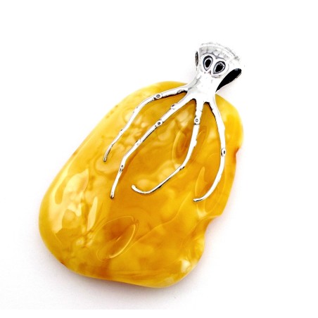 WISIOREK Z BURSZTYNEM