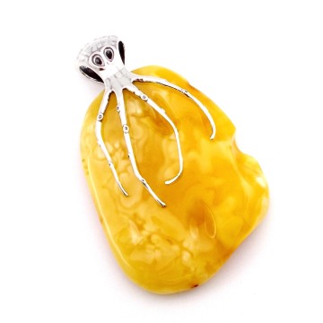 WISIOREK Z BURSZTYNEM