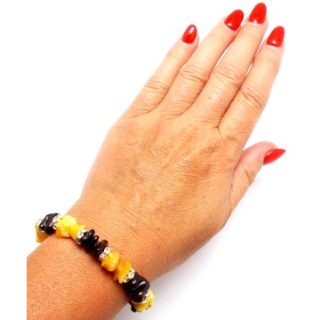 BRANSOLETKA Z BURSZTYNEM OSZLIFOWANYM