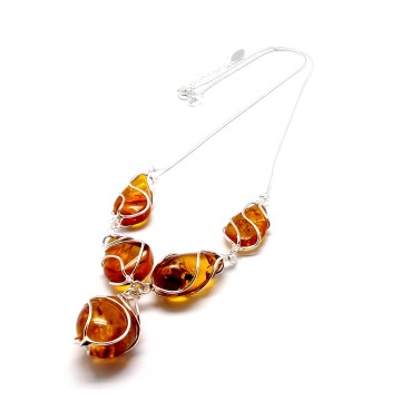 Biżuteria z bursztynem kolia