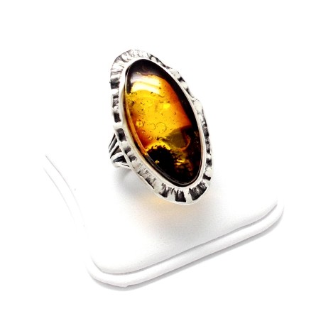 SREBRNY PIERŚCIONEK Z BURSZTYNEM