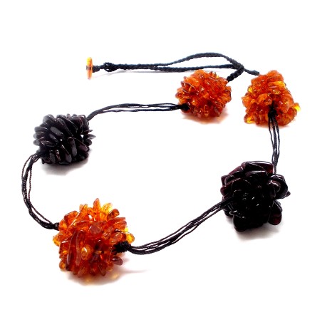 NASZYJNIK Z BURSZTYNU BAŁTYCKIEGO