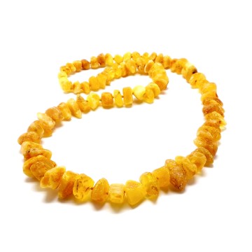 korale-z-bursztynu-nieoszlifowanego