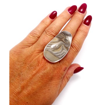 Krzemień pasiasty pierścionek