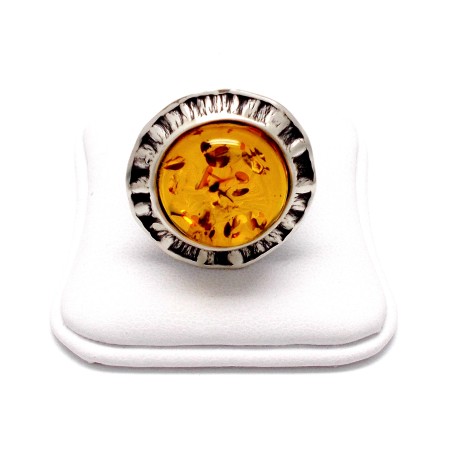 PIERŚCIONEK Z BURSZTYNEM