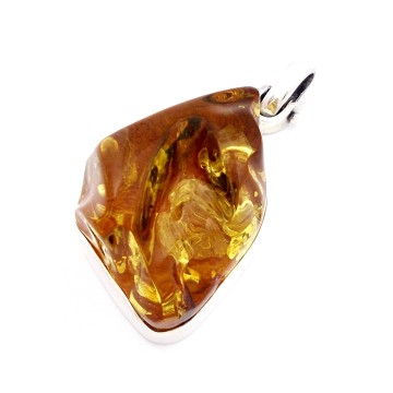 SREBRNY WISIOREK Z BURSZTYNEM