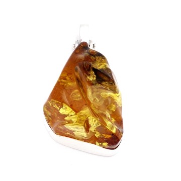 SREBRNY WISIOREK Z BURSZTYNEM