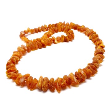 NASZYJNIK Z BURSZTYNU NIEOSZLIFOWANEGO