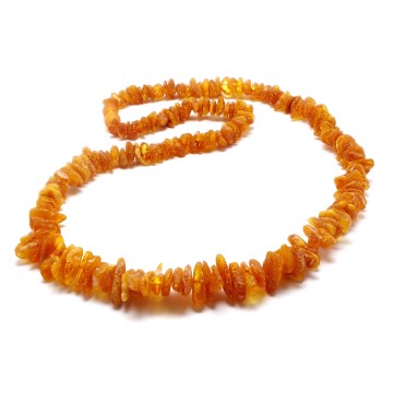 NASZYJNIK Z BURSZTYNU NIEOSZLIFOWANEGO